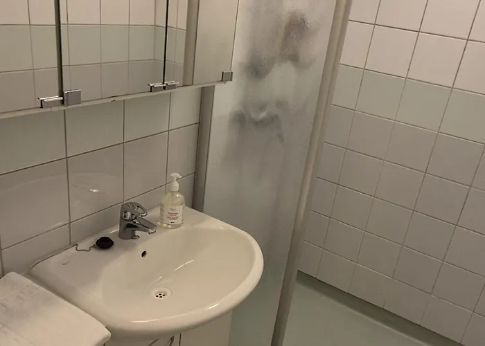 Spacious 4br Saerkilahti Hébergement de vacances